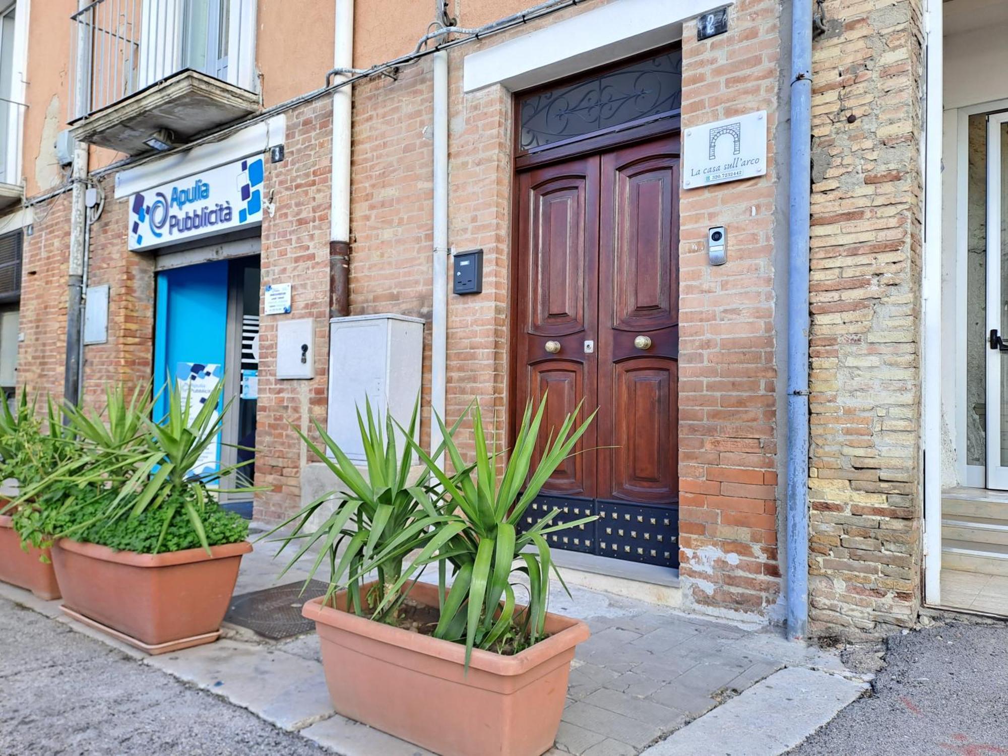 Bed and Breakfast La Casa Sull Arco Lucera Zewnętrze zdjęcie